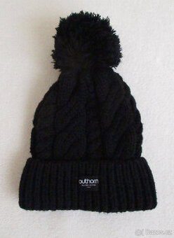 Dámská černá zimní čepice kulich Outhorn S/M