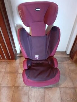 Autosedačka  Britax  Römer  15 až  36 kg,karwala  autosedačk