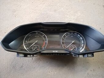 Škoda Superb 3 - Budiky