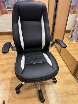 Kancelářské křeslo