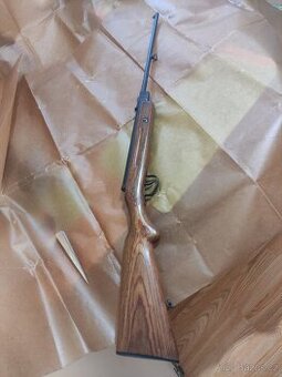 Vzduchovka ČZ Brno  boční pojistka