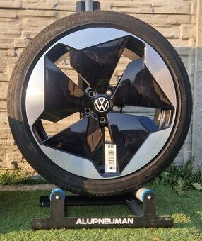 5x112 Volkswagen R20 ID3 +☀️ letní pneu ZÁNOVNÍ STAV
