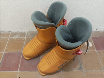 Dětské lyžáky vel. 29