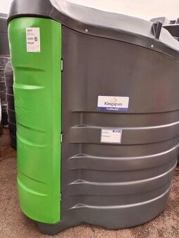 Dvouplášťová nádrž na naftu 2500 litrů