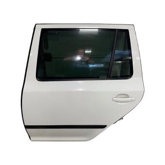 Levé zadní dveře bílá LF9E Škoda Octavia 2 kombi r.v. 2008