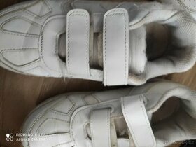 Dětské bílé tenisky vel.36