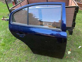 Díly škoda octavia 1 - pravé zadní dveře