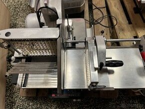 automatický nářezák zn. berkel