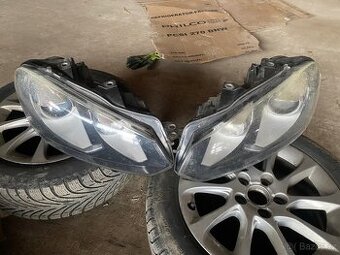 Volkswagen golf 6 predni svetla XENON