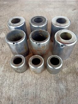 Kryty tlumičů Jawa