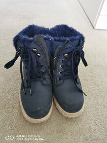 Dívčí zimní kotníkové boty zn. Bench vel 32