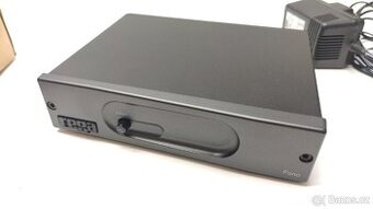 Predám MC predzosilňovač REGA Fono