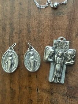 Staré dvě madonky + křížek