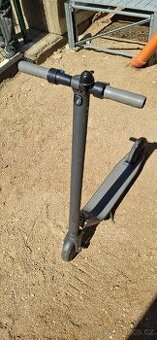Elektro koloběžka ninebot (Segway)