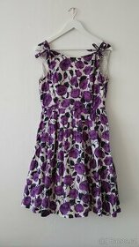 Retro šaty s fialovými květy vel. 40