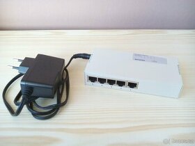 Switch Repotec RP-1705M 5-port - 1
