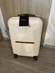 Cestovní příruční kufr