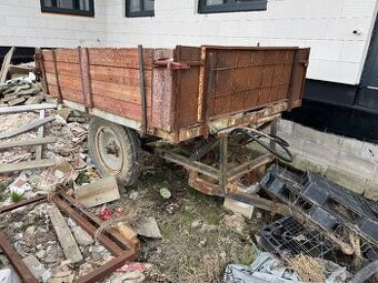 Valník za malotraktor hydraulicky sklopný