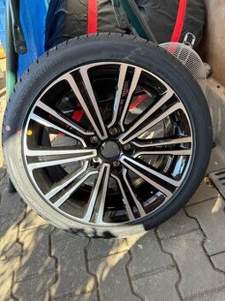 Hyundai Elektron 8jx19 pneu Hankook nové