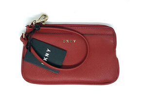 DKNY červená kabelka na zápěstí / Red Bryant Wrist