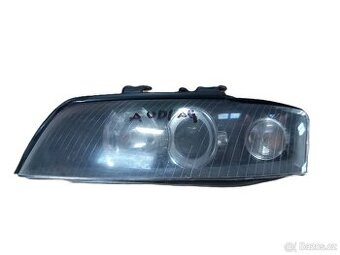 Přední levé a pravé světlo Audi A4 10/2000-09/2004