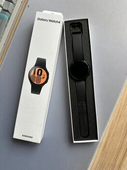 Chytré hodinky Samsung Galaxy Watch 4 44mm