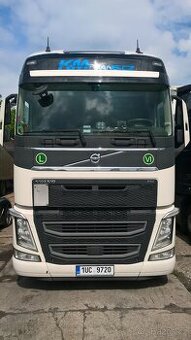 Přijmeme MKD řidiče skupiny C + E, výplata 2.000 EUR netto