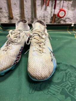 Fotbalové kopačky Nike Mercurial Superfly 45,5 FG