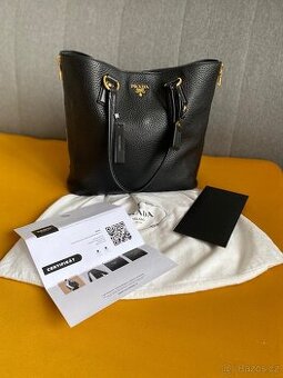 PRADA Vitello Daino Gold Zippy Shopping Bag Nero
