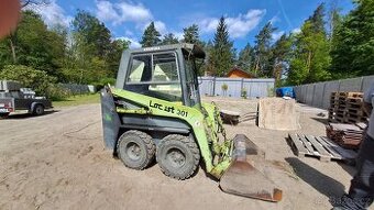 Smykový nakladač Locust 301