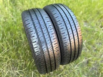 2x Letní pneu Hankook Roadian CT8 - 215/70 R15C - 95%
