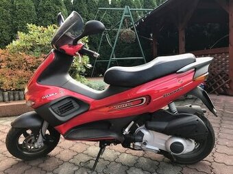 Prodám skutr Gilera Runner VX 200