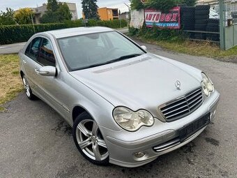 Mercedes-Benz Třídy C, 220CDi Facelift.Avantgarde