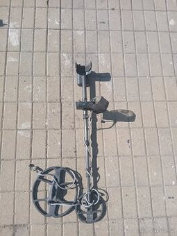 Detektor kovů Golden mask pro4