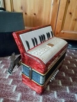 PRODÁNO Harmonika Malyš 16 basů + kufr