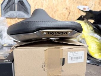 Sedlo na motocykl Triumph Bonneville Bobber