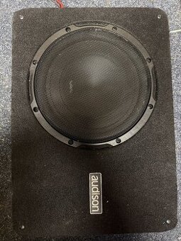 Subwoofer v boxu Audison APBX 10 DS