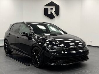 Volkswagen Golf 8 R Performance Akrapovič