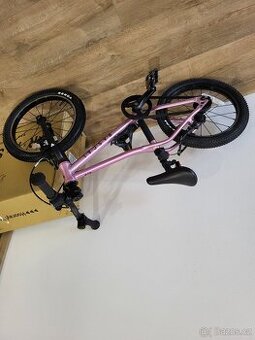 Dívčí růžové kolo RASCAL 16