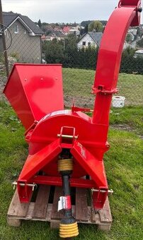 Štěpkovač za traktor WCBX-42S , štěpkovač 170 kg