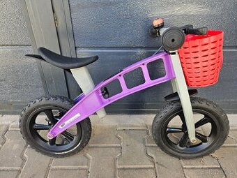 Dětské odrážedlo First Bike