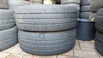 Pneu zimní, 2 ks, rozměr 215/65/16C, 109/107T, zn. MAXXIS