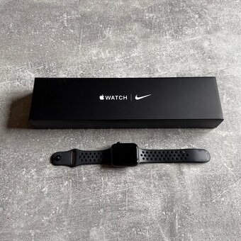Apple Watch SERIES 6 44 mm Space Gray Aluminium Case