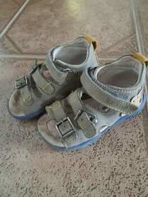 Sandálky vel.23