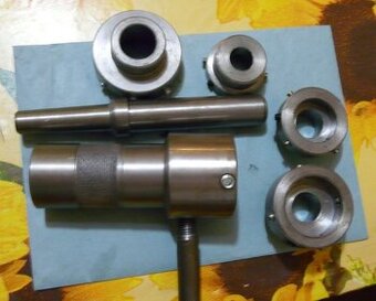 Závitořez na soustruh