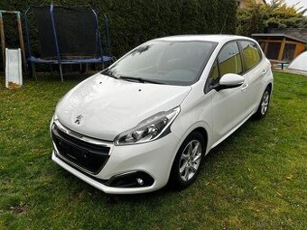 Peugeot 208 1.2i Automat naj 116Tkm Nové v ČR