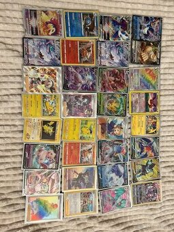 32ks pokemon kartiček