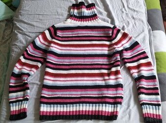 DÁM.VP3.005_Teplý proužkovaný svetr (vel. L)