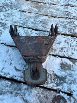 Prodám závěs na zetor