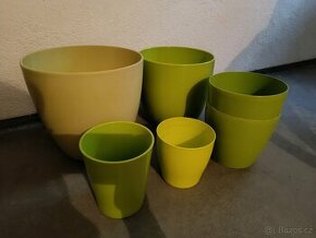 Keramické květináče zelené